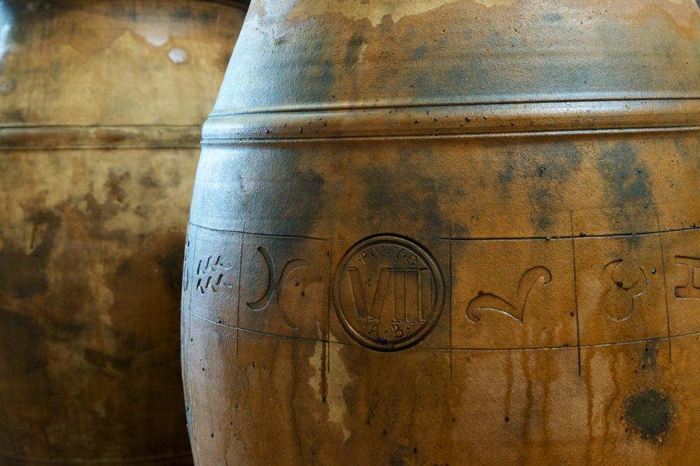 Amphora_vessels_at_Clos_Canarelli